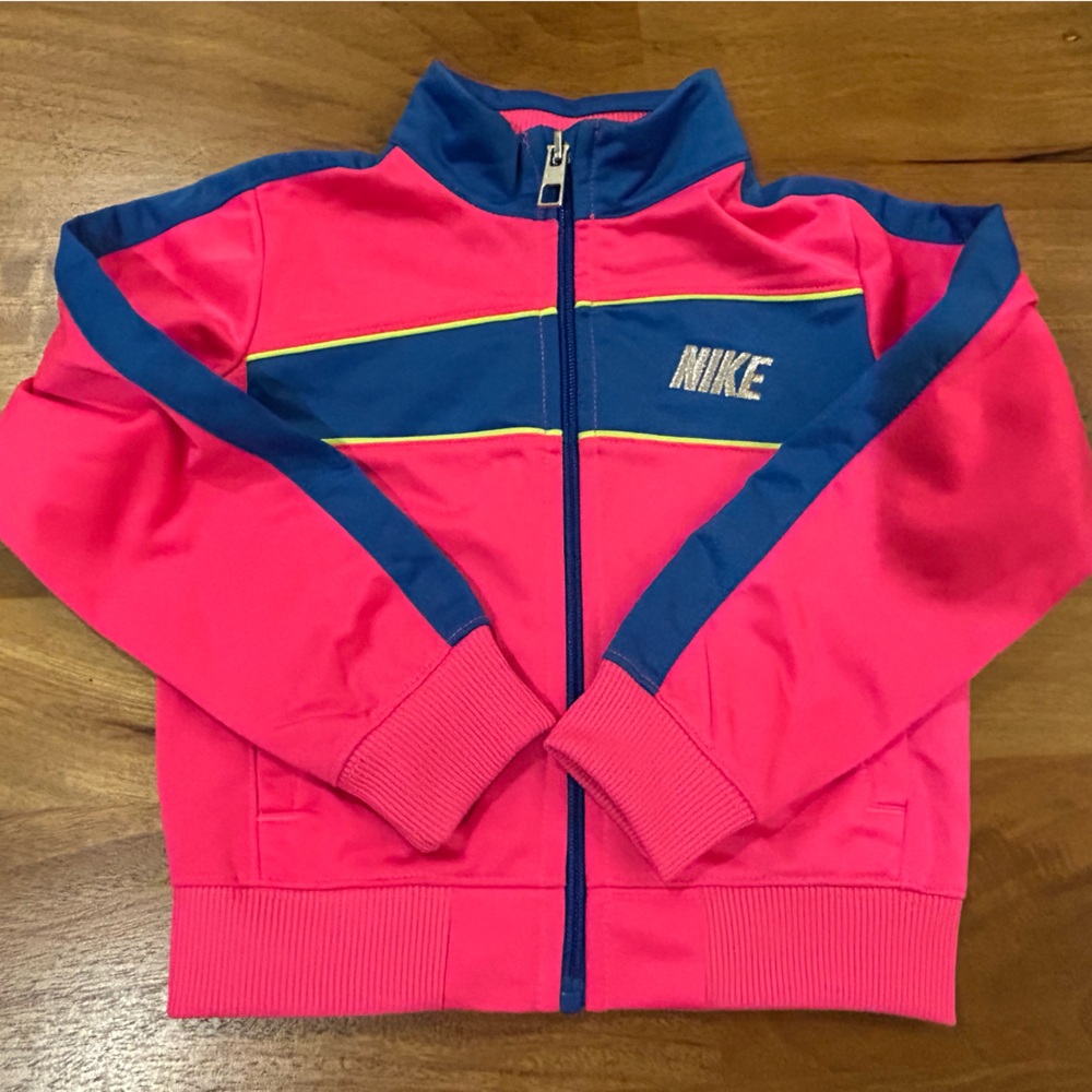 Nike Hot Pink Zip Up Jacket with Navy Logo Tag - Size 3T - Picture 5 of 6